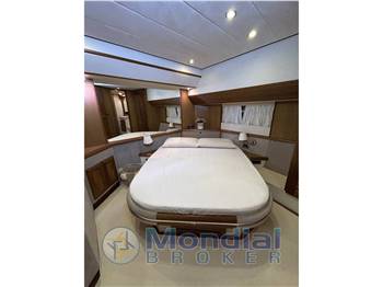 Mochi Craft 44 Dolphin