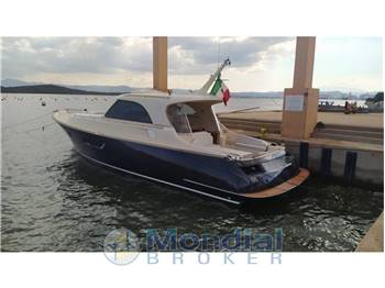 Mochi Craft 44 Dolphin