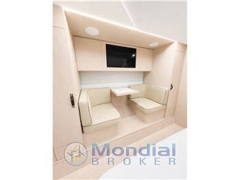 Solaris Power 57 Lobster Fly
