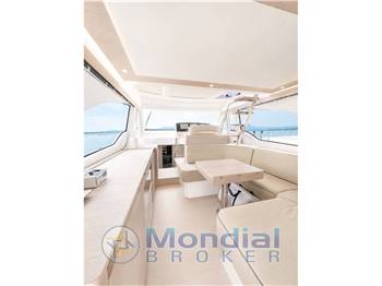 Solaris Power 57 Lobster Fly