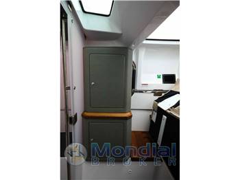 Axopar 37 Sun Top Brabus