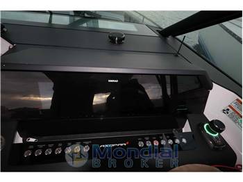 Axopar 37 Sun Top Brabus