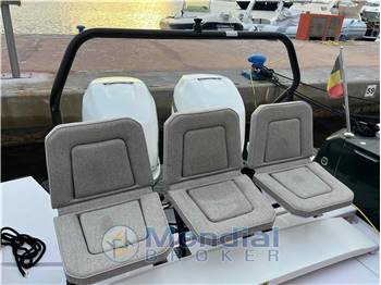 Axopar 37 Sun Top Brabus