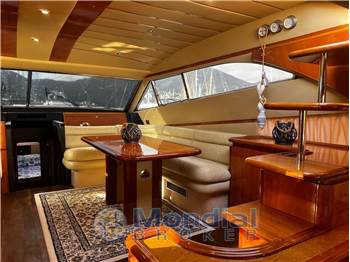 FERRETTI 680  FLY