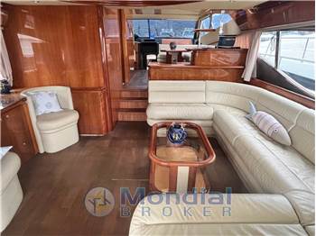 FERRETTI 680  FLY