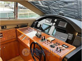 FERRETTI 680  FLY