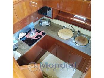 FERRETTI 55 FLY