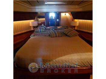 FERRETTI 55 FLY