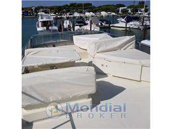 FERRETTI 55 FLY