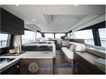 Ferretti Yachts 500
