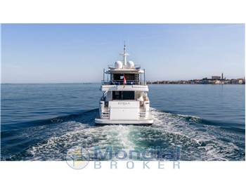 Custom Line Navetta 28