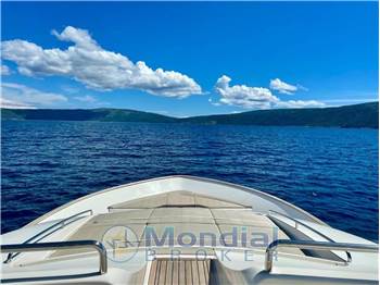 Custom Line Navetta 28