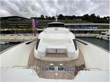 Custom Line Navetta 28