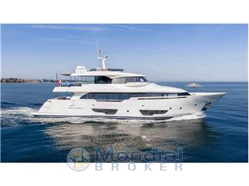 Custom Line Navetta 28