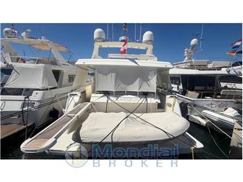 Ferretti Yachts 68