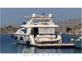 Ferretti Yachts 68