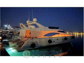 Ferretti Yachts 68