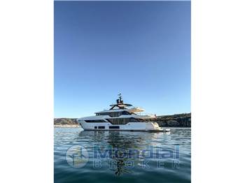 Custom Line Navetta 38