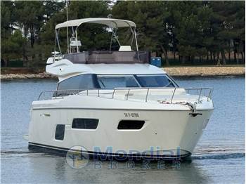 Ferretti Yachts 550