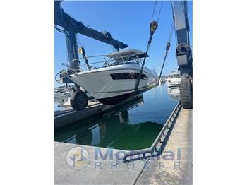 Jeanneau Cap Camarat 10.5 WA serie 2