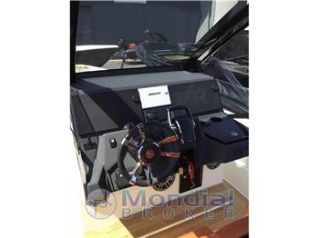 Technohull 38 Grand Sport