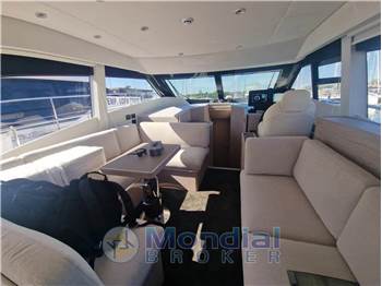 Ferretti Yachts 500