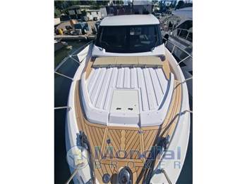 Ferretti Yachts 500