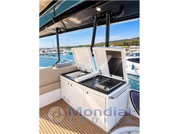 Monte Carlo Yachts 76