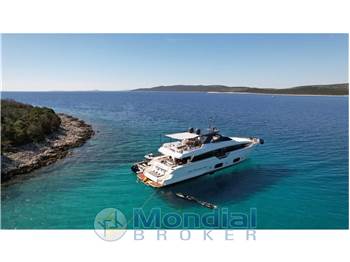 Ferretti Yachts 960