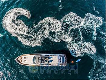 Ferretti Yachts 960