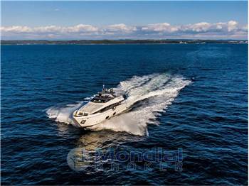 Ferretti Yachts 960