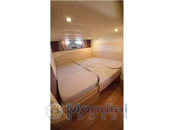 Princess Yachts V 46