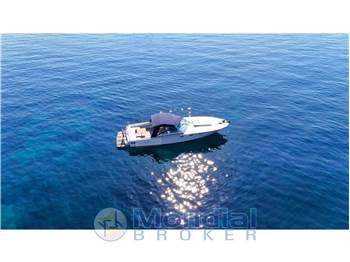 Magnum Marine 38 Flush Deck