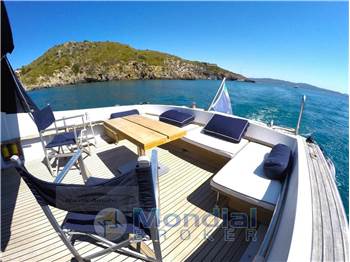 Magnum Marine 38 Flush Deck