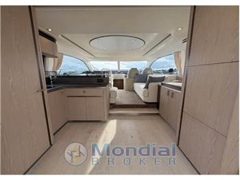 Azimut 53