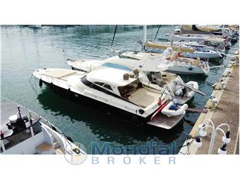 Magnum Marine 53' HT 3 Cabine
