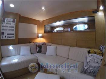 Magnum Marine 53' HT 3 Cabine
