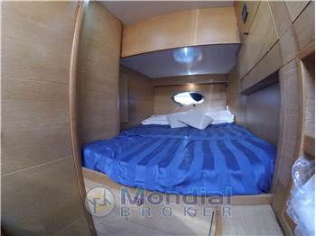 Magnum Marine 53' HT 3 Cabine