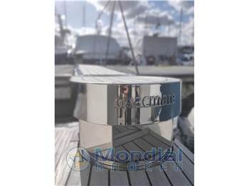 Bertram Yacht 630 Convertible