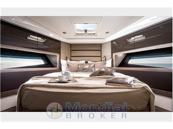 Azimut Atlantis 43