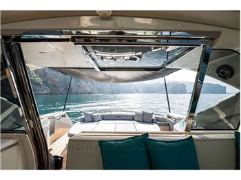 PERSHING 62