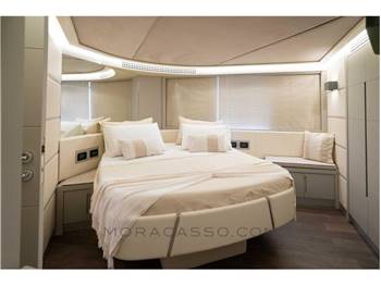 PERSHING 62