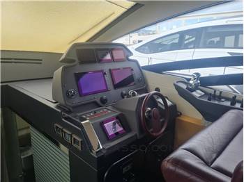 PERSHING 70