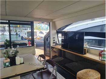 PERSHING 70