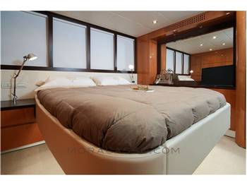 PERSHING 56