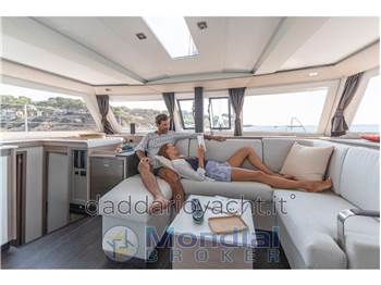 Fountaine Pajot Isla 40