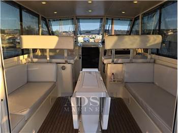 Mainship 34
