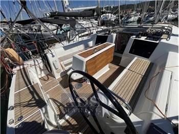 Dufour Yachts 412 Grand Large