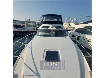 Sealine F 42/5