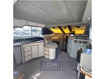 Sea Ray 340 Fly